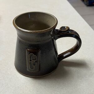 Vintage pottery Mug  Brown Darrellict stamped